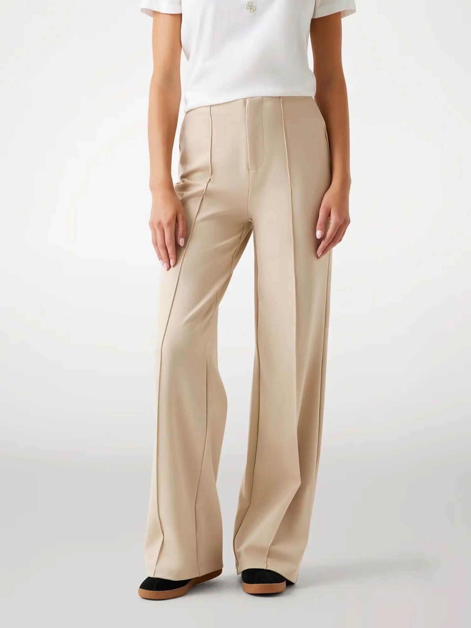 PANTALONE TUTA DONNA - GUESS ATHLEISURE SABBIA - V5YB11 KCX42 - Image 2